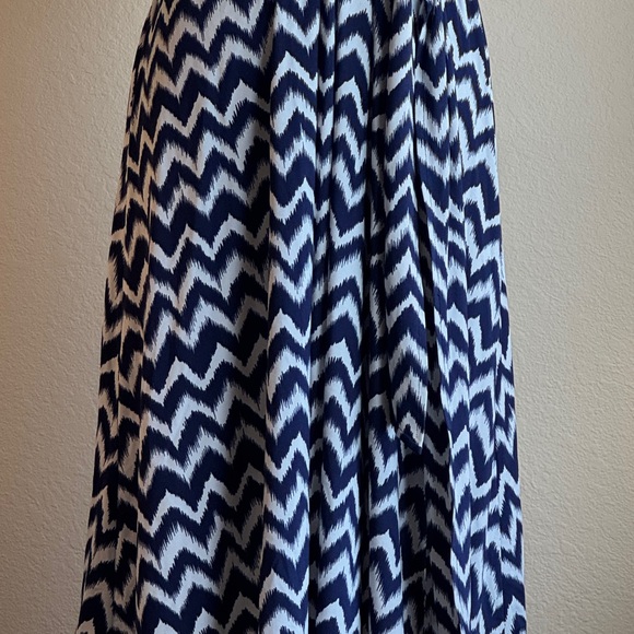 Sleeveless Wrap Dress with Belt - Picture 4 of 4